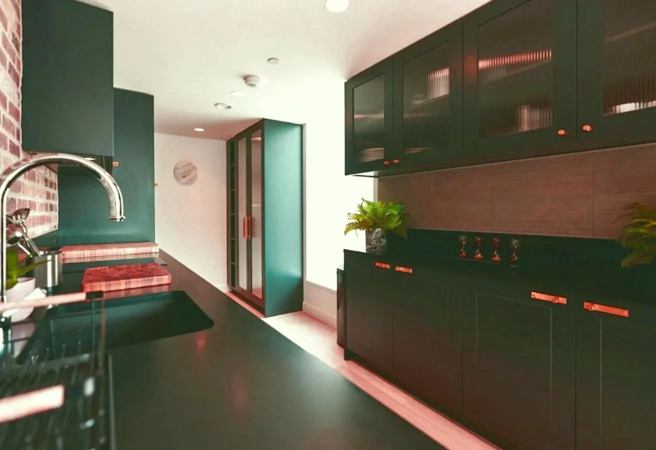 Apartment 4 Bedrooms Center Berlin