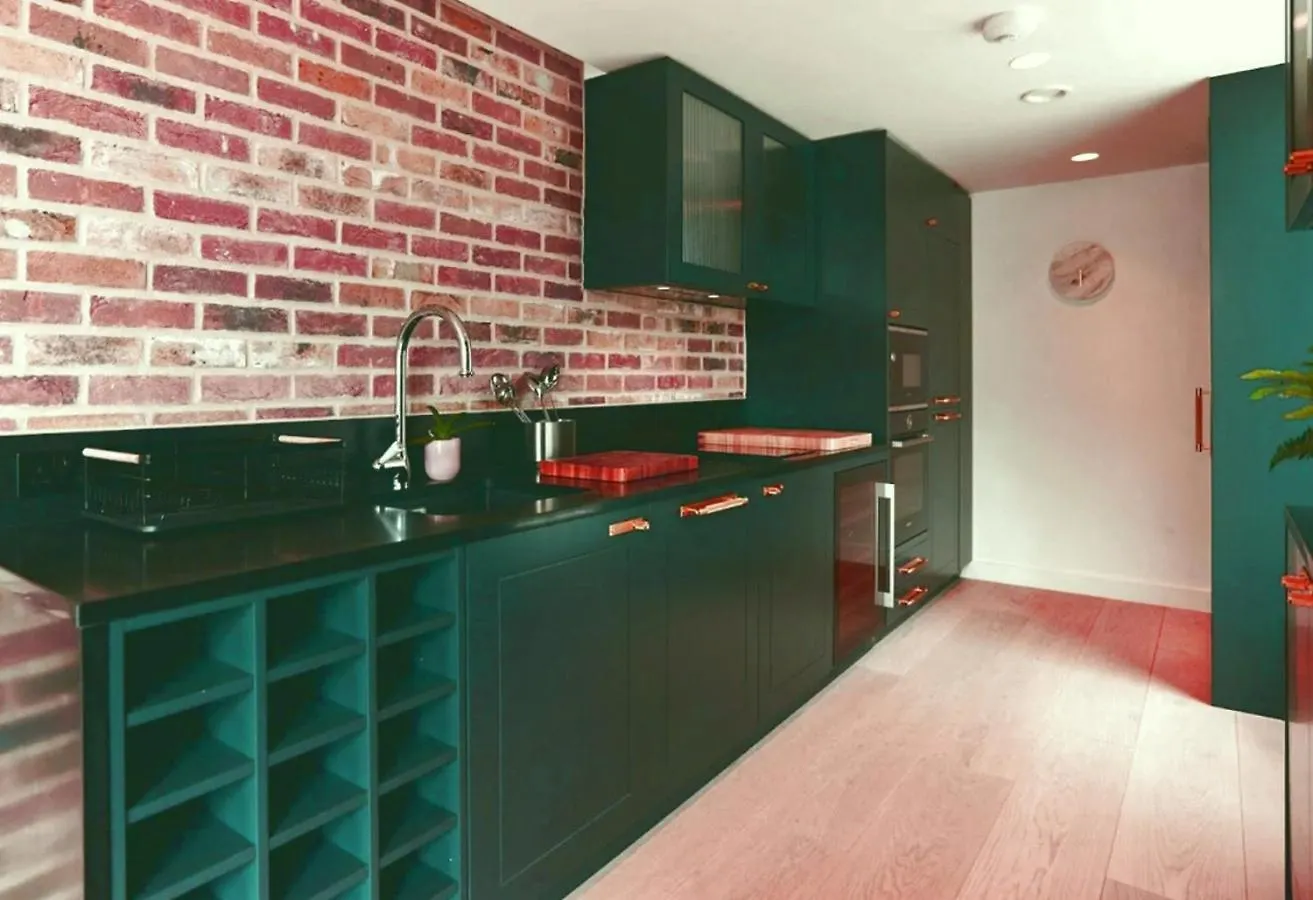 Apartment 4 Bedrooms Center Berlin