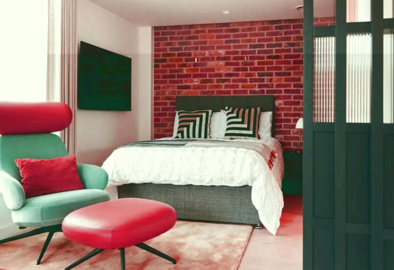 Apartment 4 Bedrooms Center Berlin